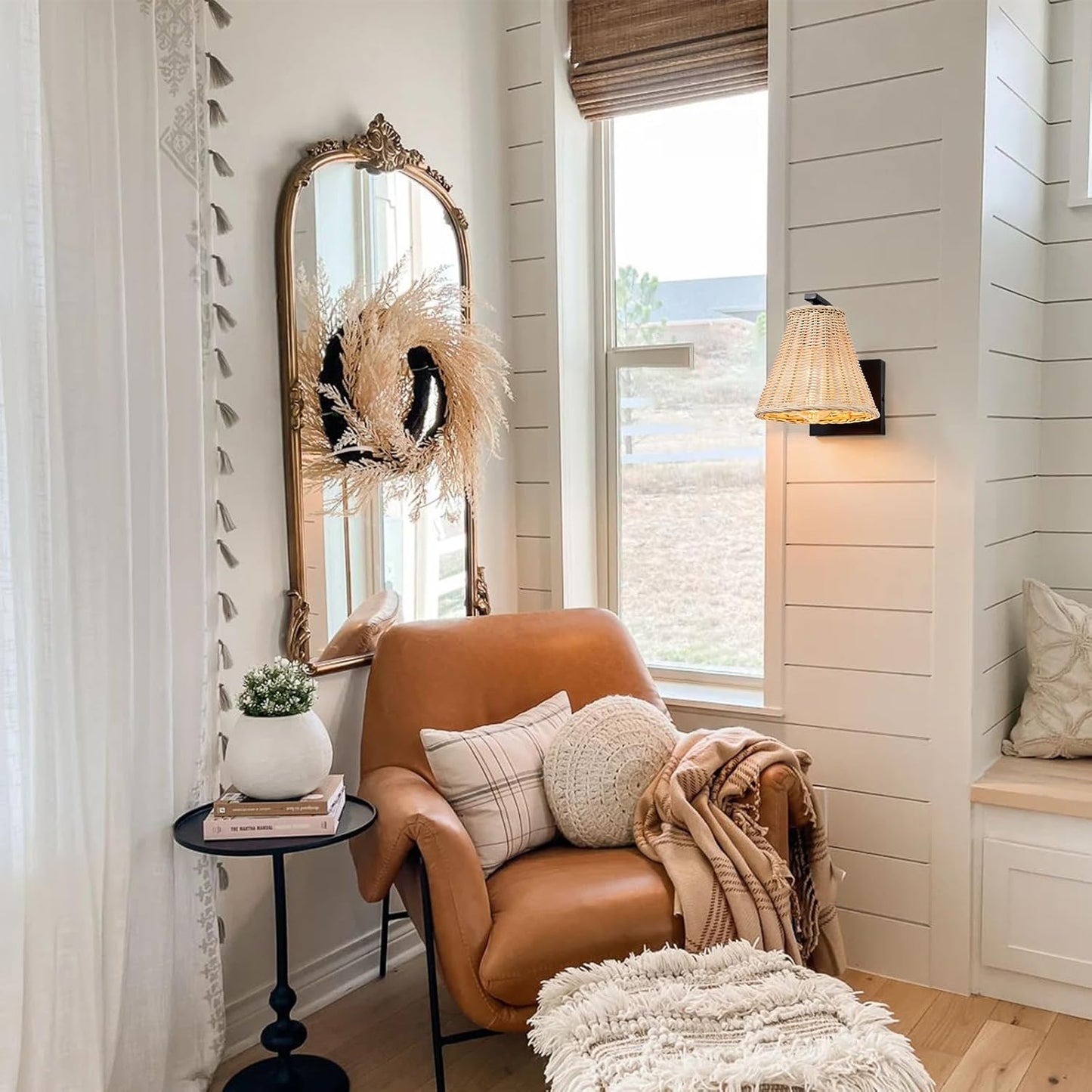 Boho Rattan Wall Sconce, Wrapped Wall Light Fixture with Hand Woven Wicker Lamp Shade, Hardwired Rustic Farmhouse Bedside Wall Mount Lighting Fixtures for Bedroom Living Room Hallway Bathroom Kitchen
